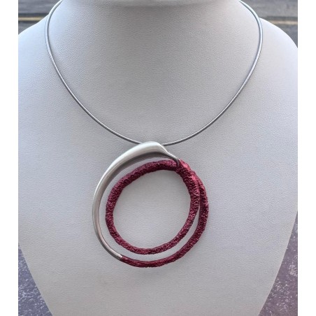 Colgante en  plata y pigmentos rojos - Orfega Compostela